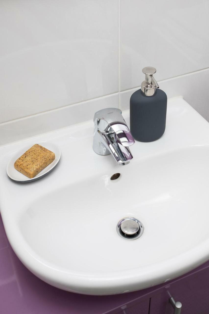 Cute And Sunny Studio In Zagreb With Balcony & Free Parking Eksteriør bilde