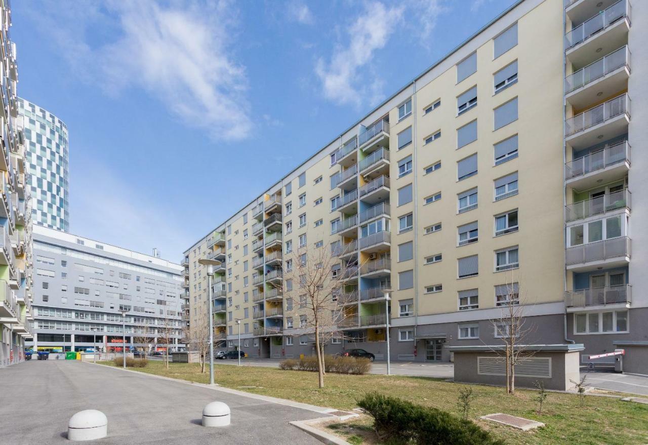 Cute And Sunny Studio In Zagreb With Balcony & Free Parking Eksteriør bilde